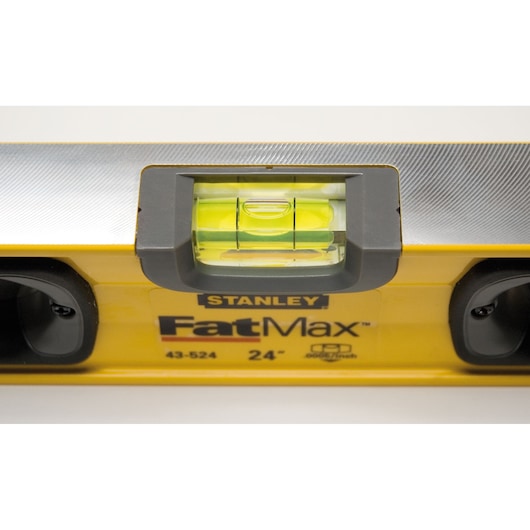 STANLEY 43-524 FatMax 24-inch level close-up, showing yellow vial and black handles, front angle.